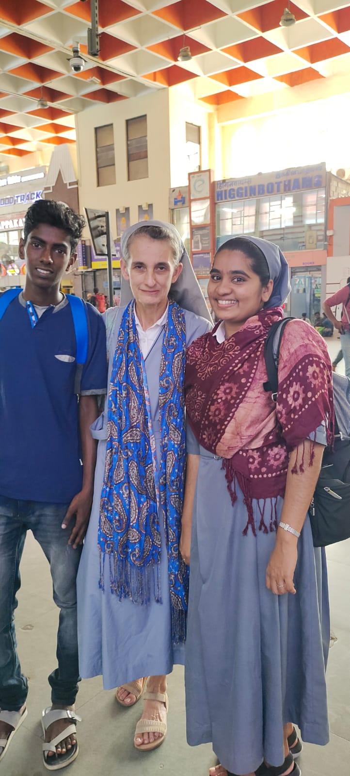 Travel at Railway Station